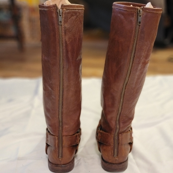Frye Brown Boots - Picture 6 of 10